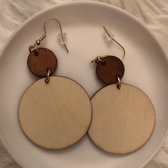 Wood drop/dangle earrings - Picture 3 of 3